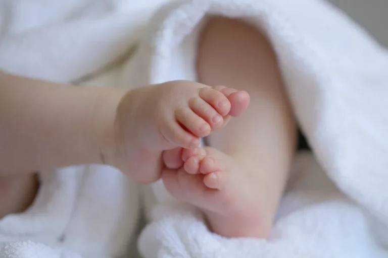 feet