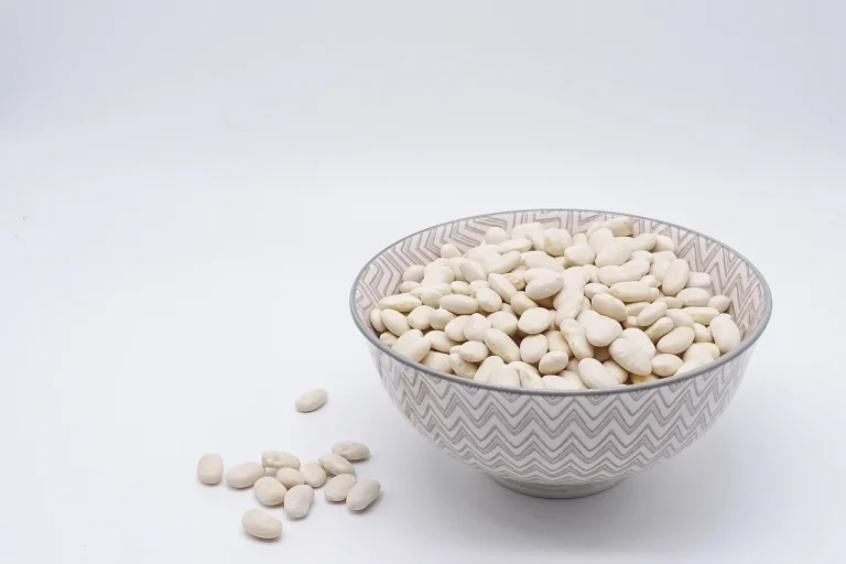 alimente bogate in proteina